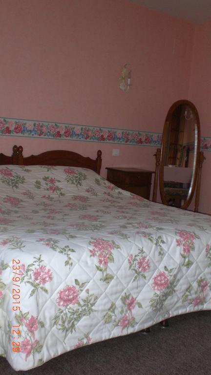 Auberge De L'Atre Quarré-les-Tombes 部屋 写真